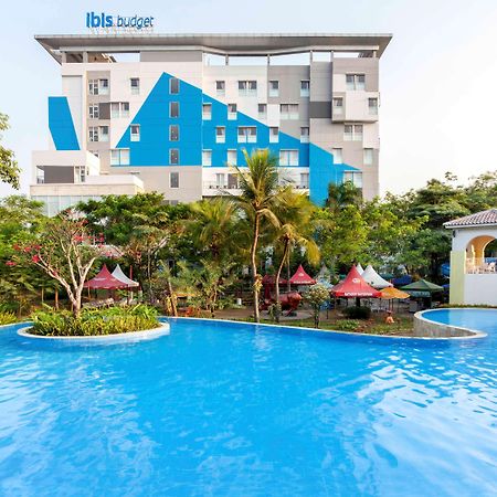 Ibis Budget Cikarang Festival Bekasi Esterno foto