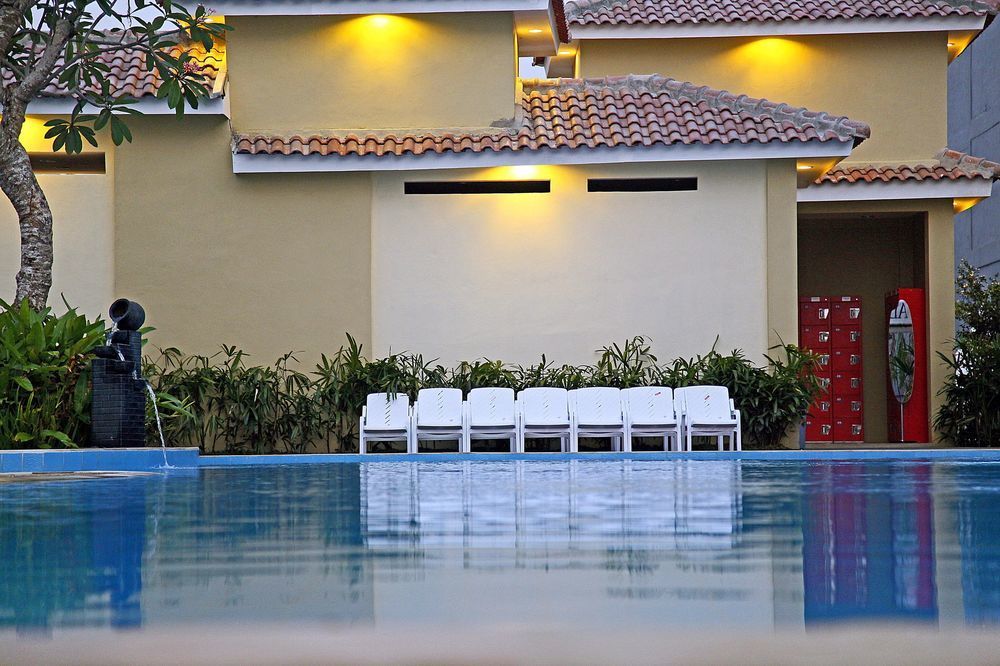 Ibis Budget Cikarang Festival Bekasi Esterno foto