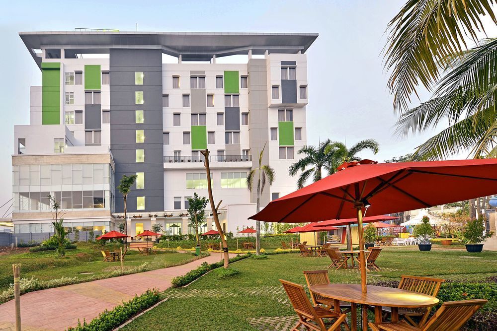 Ibis Budget Cikarang Festival Bekasi Esterno foto