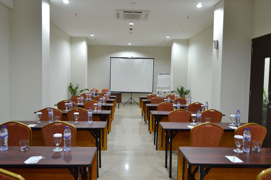 Ibis Budget Cikarang Festival Bekasi Esterno foto