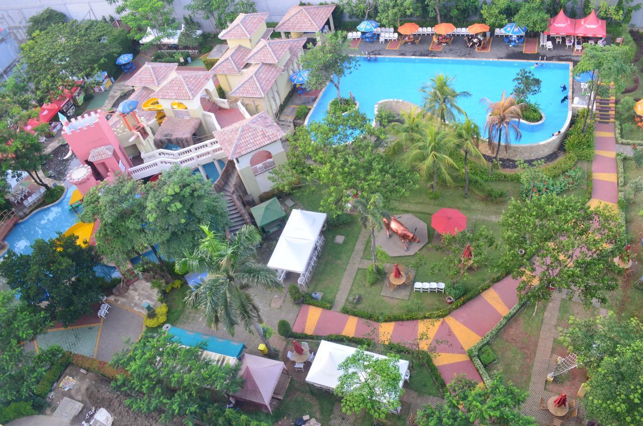 Ibis Budget Cikarang Festival Bekasi Esterno foto