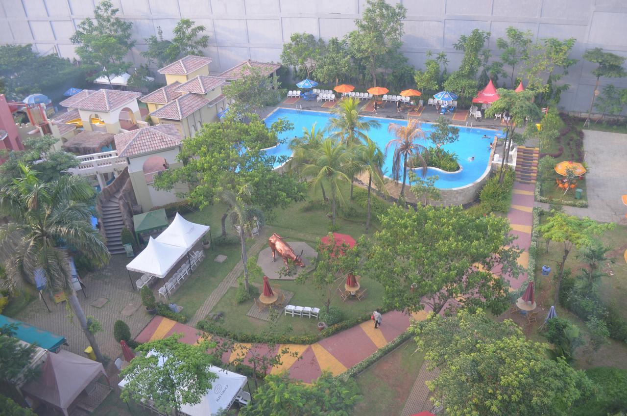 Ibis Budget Cikarang Festival Bekasi Esterno foto